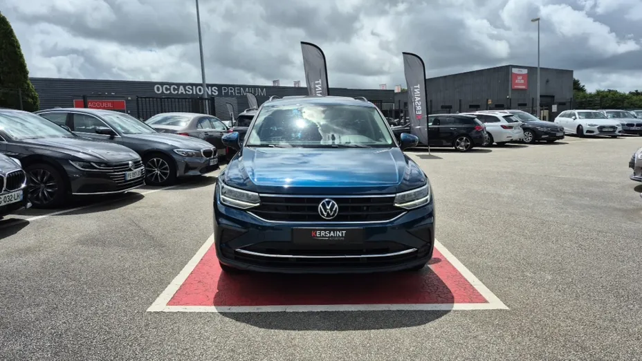 Volkswagen Tiguan -