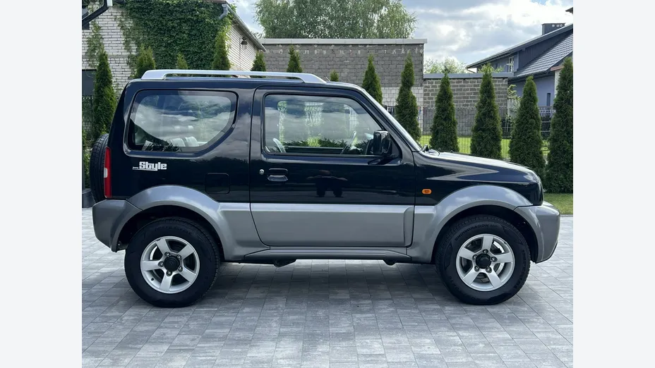 SUZUKI Jimny -