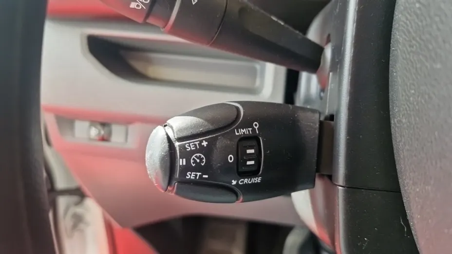 OPEL Vivaro -