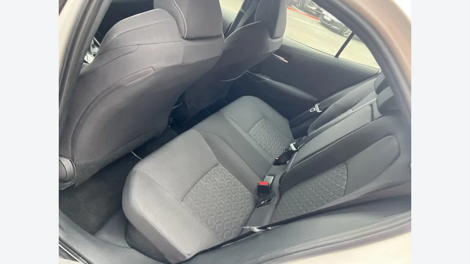 TOYOTA Corolla -