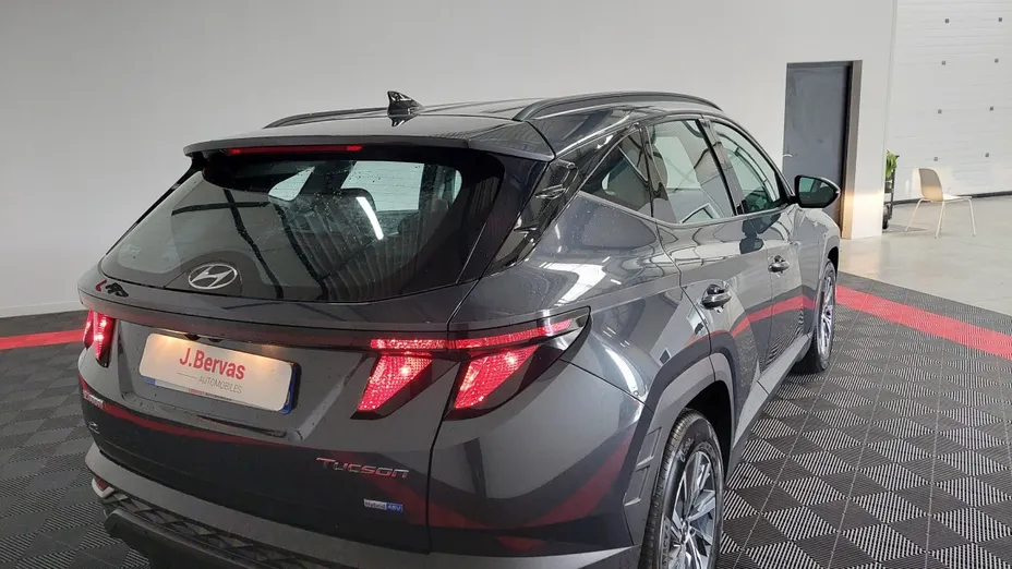 HYUNDAI Tucson -