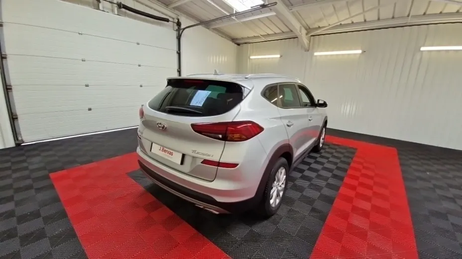 HYUNDAI Tucson -