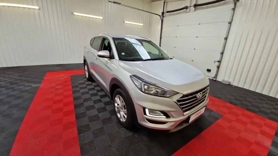 HYUNDAI Tucson -