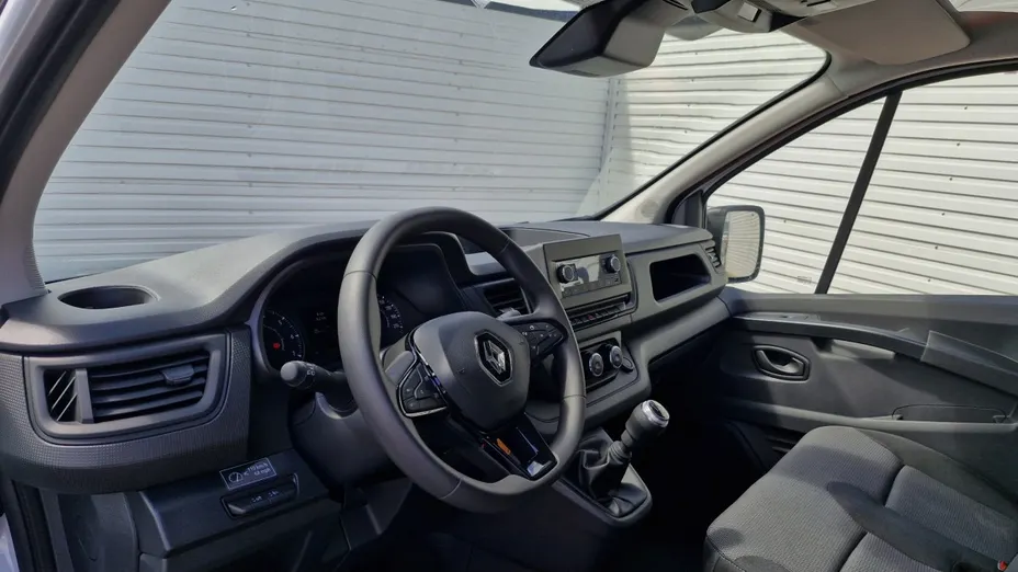 RENAULT Trafic -