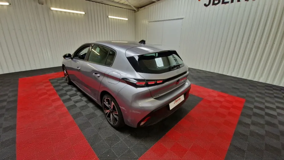 PEUGEOT 308 -