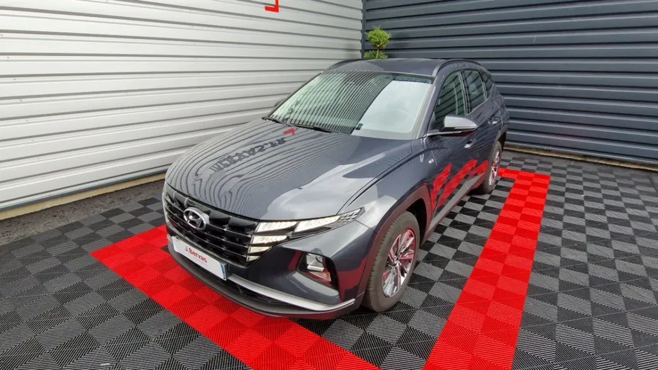 HYUNDAI Tucson -