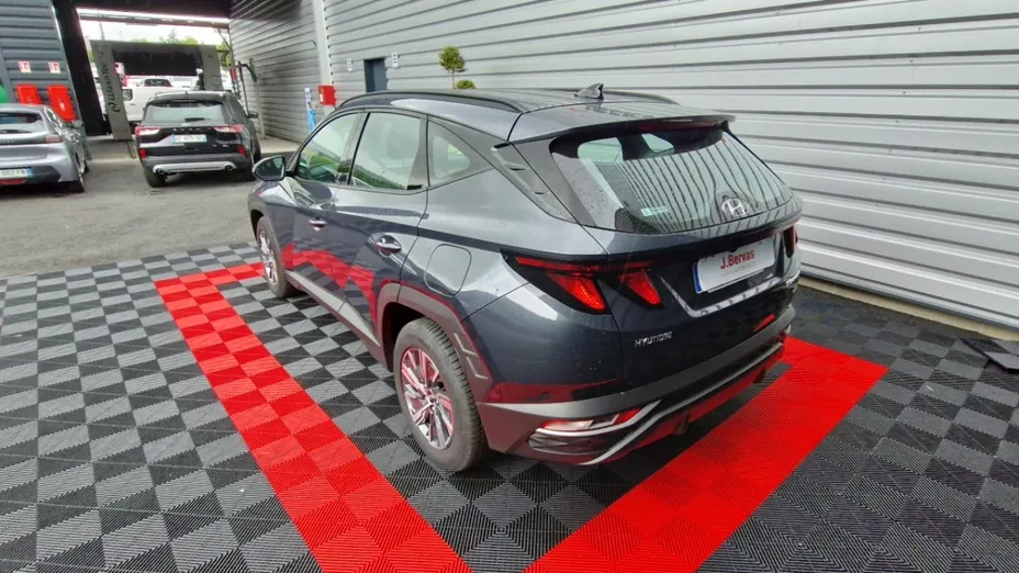 HYUNDAI Tucson -