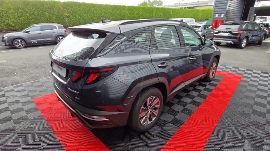HYUNDAI Tucson -