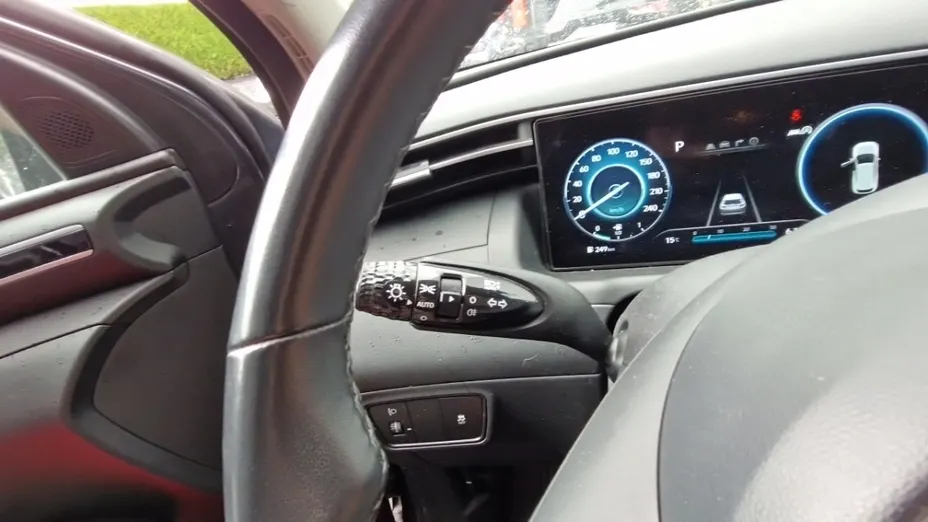 HYUNDAI Tucson -