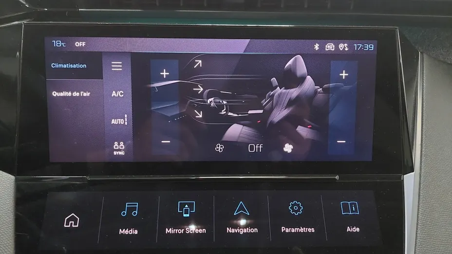 PEUGEOT 408 -