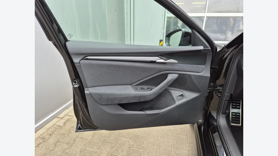 SKODA Superb Superb 2.0 TDI SCR 4x4 Sportline DSG