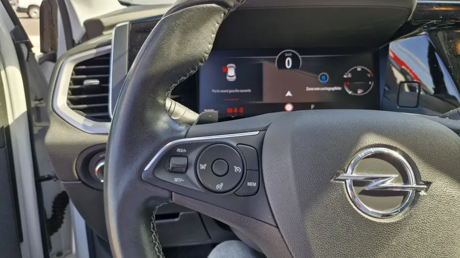 OPEL Grandland -