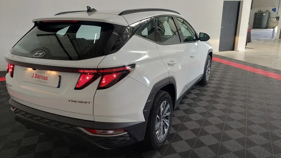 HYUNDAI Tucson -