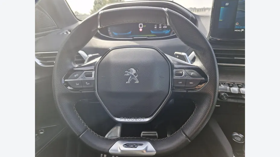 PEUGEOT 3008 -