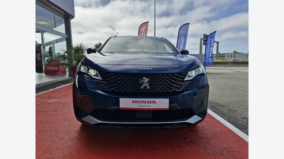 PEUGEOT 3008 -