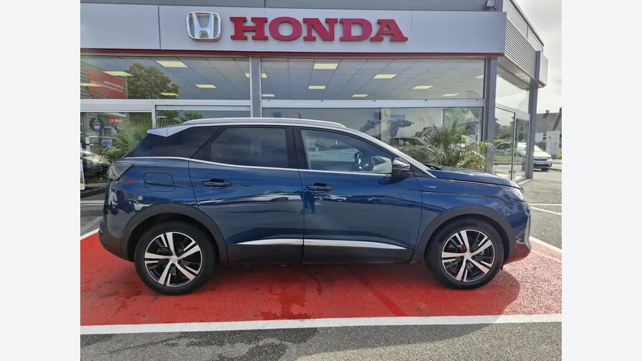 PEUGEOT 3008 -