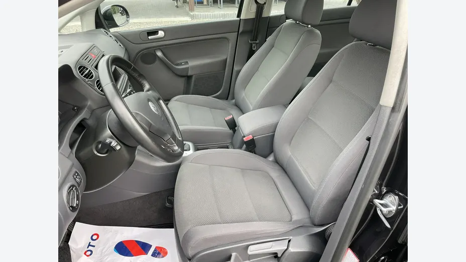 VOLKSWAGEN Golf Plus -
