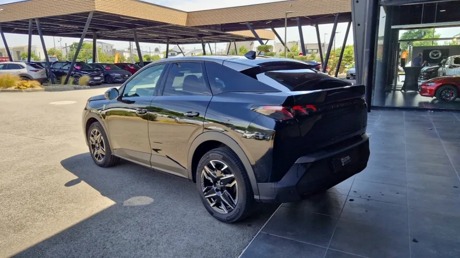PEUGEOT 3008 -