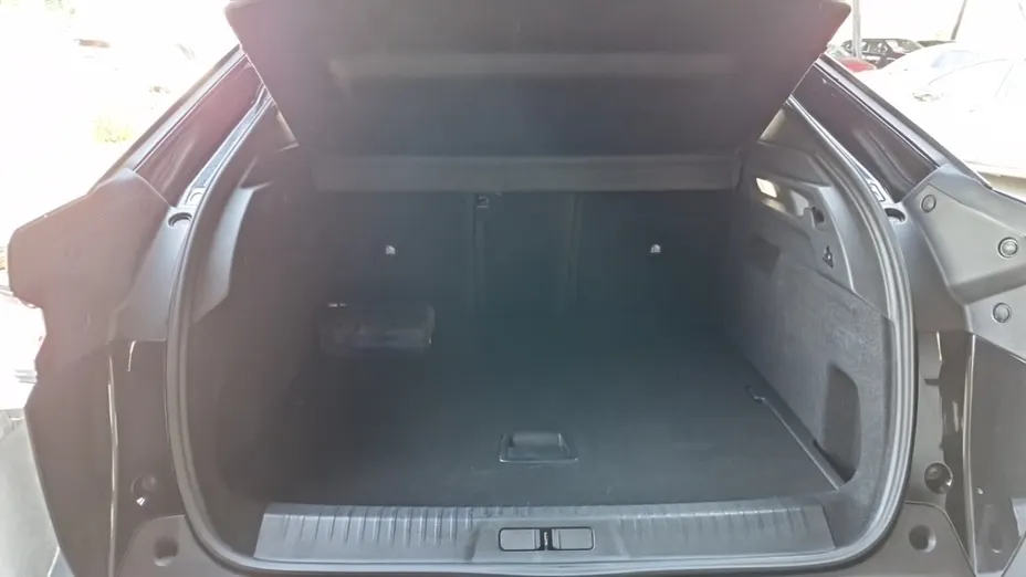 PEUGEOT 3008 -