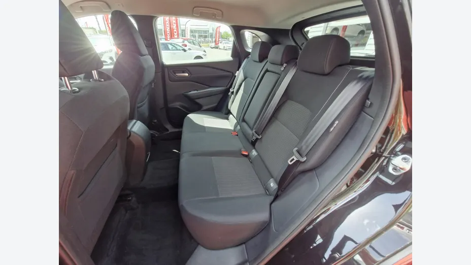 NISSAN Qashqai -