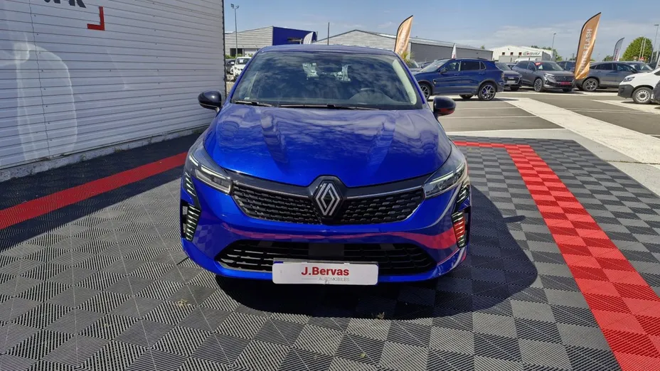 RENAULT Clio -