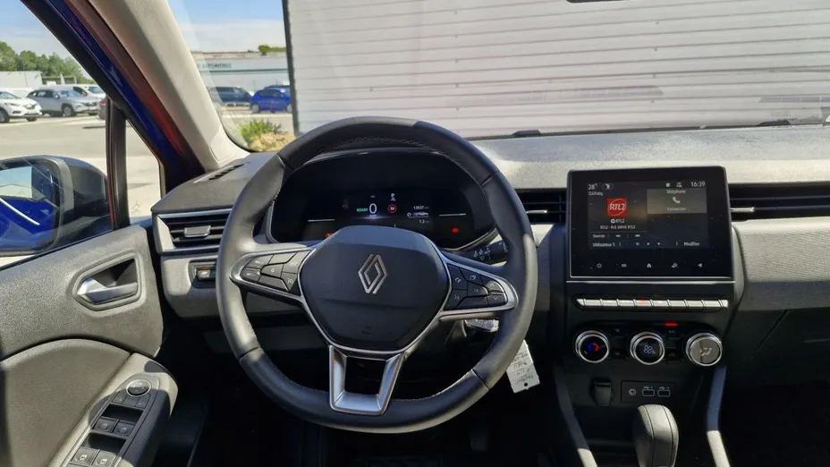 RENAULT Clio -