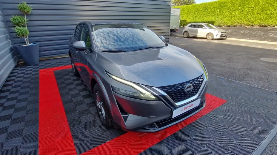 NISSAN Qashqai -