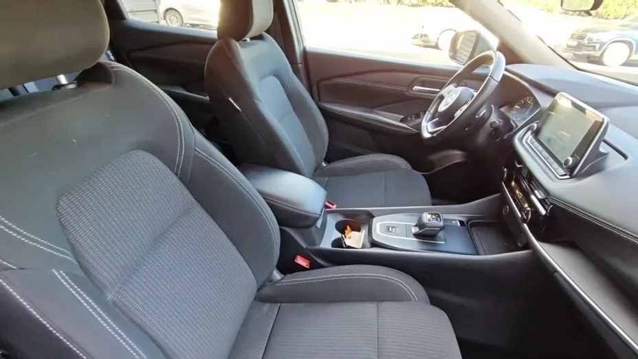 NISSAN Qashqai -