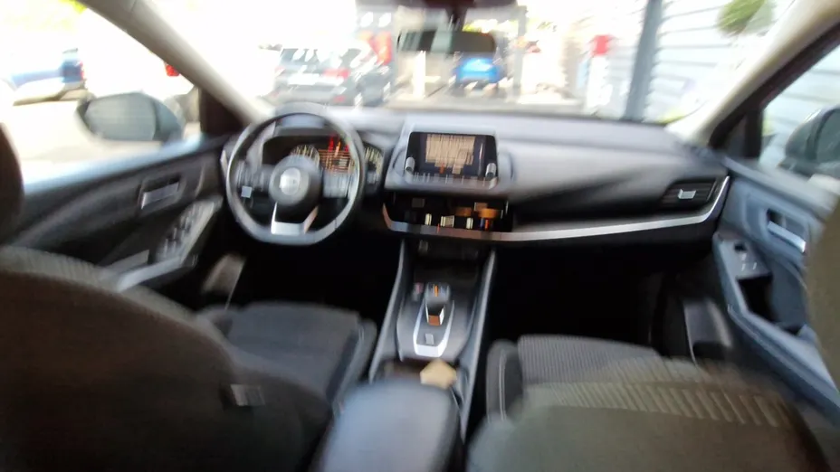 NISSAN Qashqai -