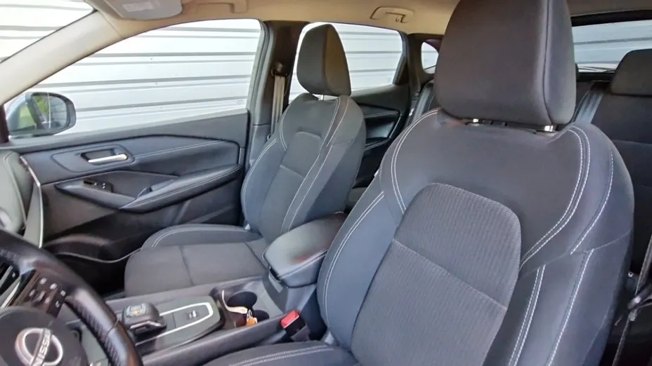 NISSAN Qashqai -