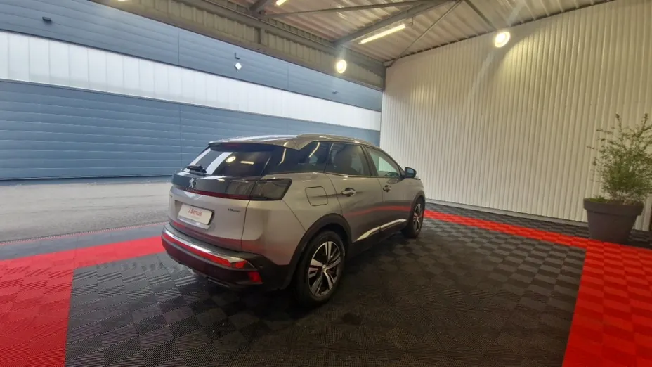 PEUGEOT 3008 -