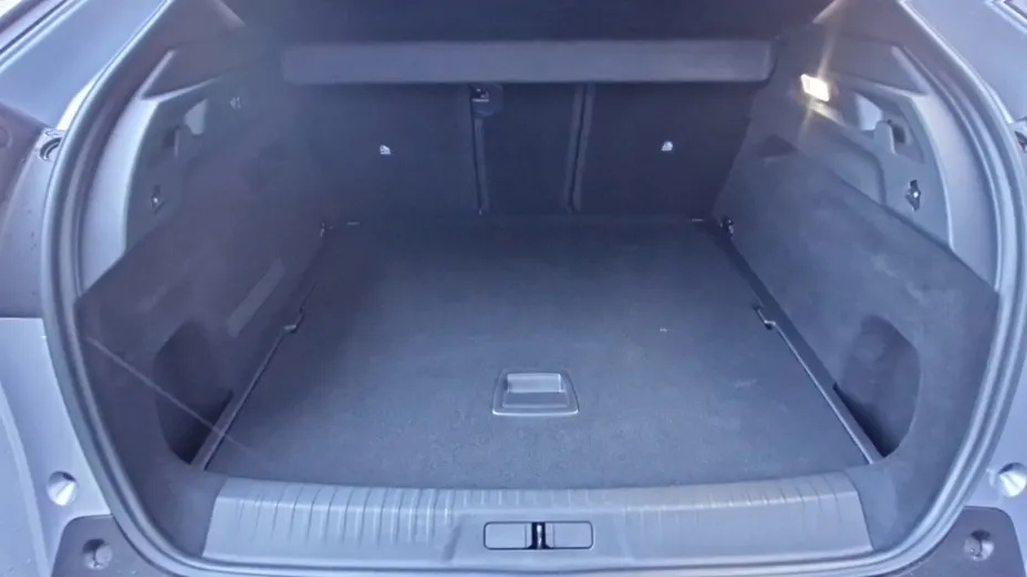 PEUGEOT 3008 -