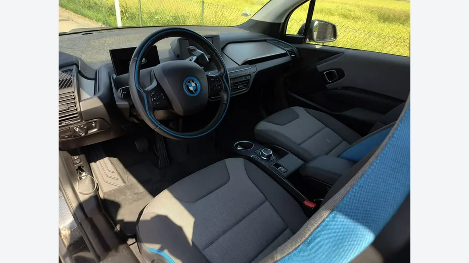 BMW i3 -
