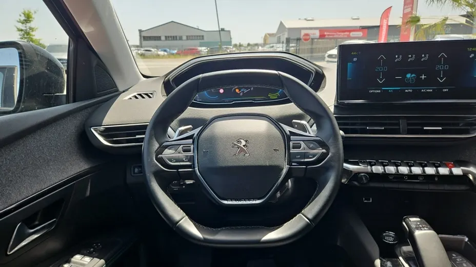 PEUGEOT 3008 -