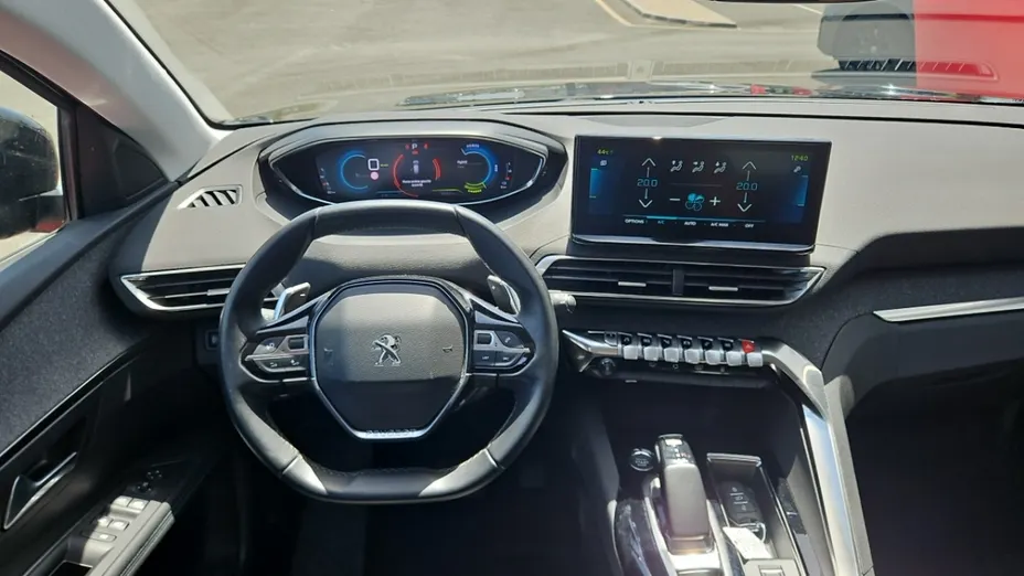 PEUGEOT 3008 -