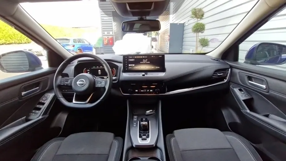 NISSAN Qashqai -