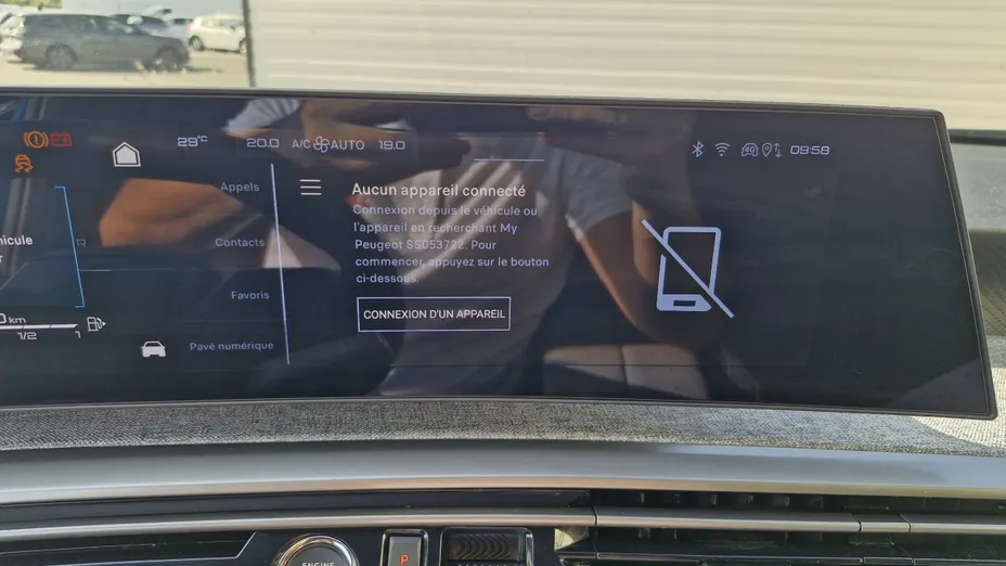 PEUGEOT 5008 -