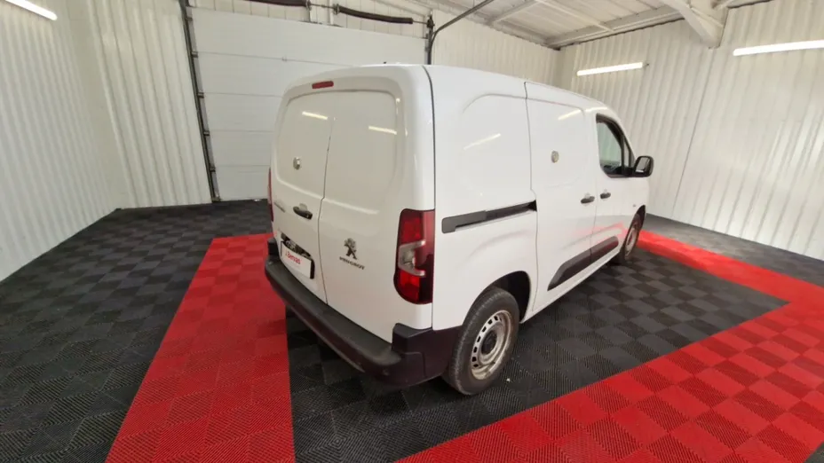 PEUGEOT Partner -