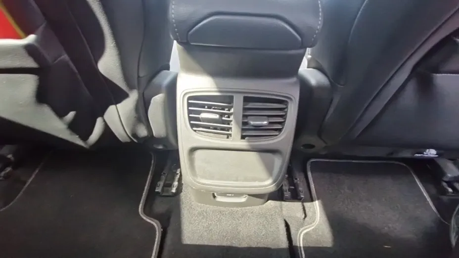 OPEL Grandland -