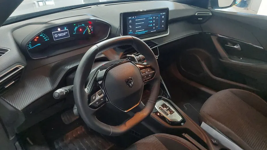 PEUGEOT 2008 -