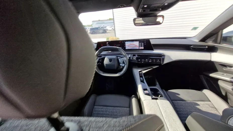 PEUGEOT 5008 -