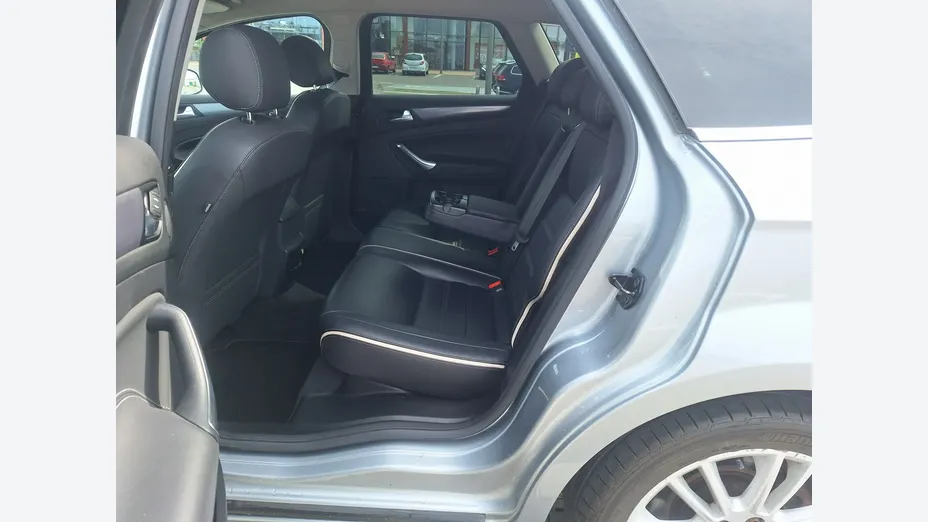 FORD Mondeo -