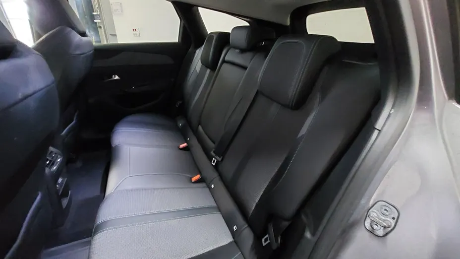 PEUGEOT 308 -