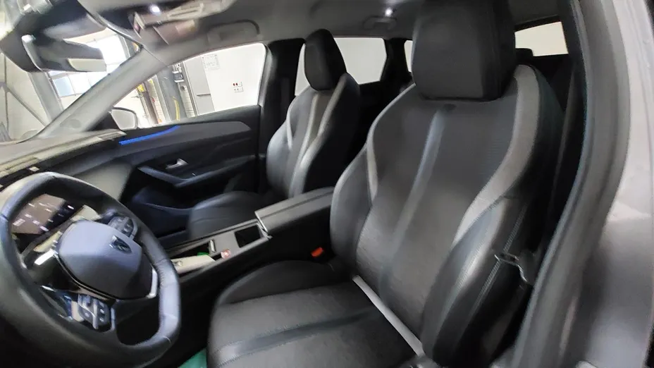 PEUGEOT 308 -