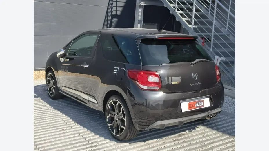 CITROEN DS3 -
