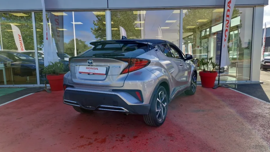 TOYOTA C-HR -