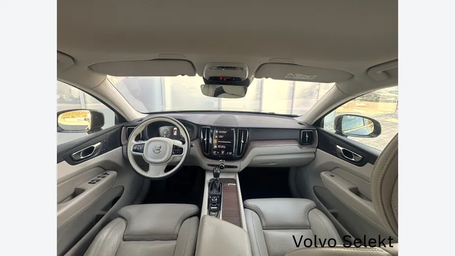 VOLVO XC60 XC60 D5 SCR AWD Inscription aut