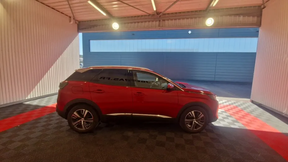 PEUGEOT 3008 -
