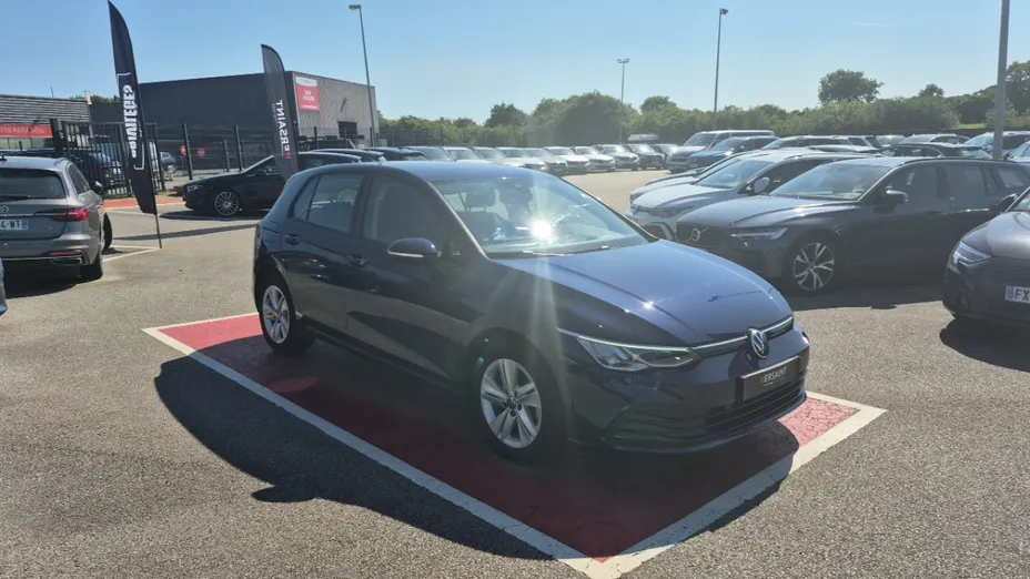 Volkswagen Golf -
