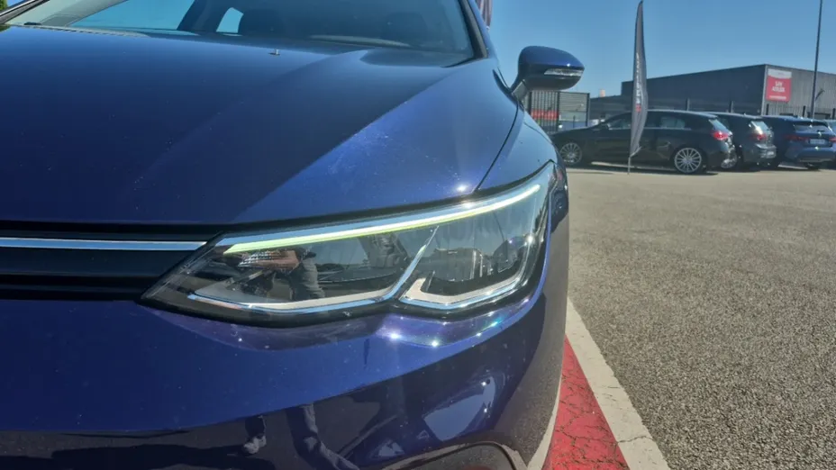 Volkswagen Golf -